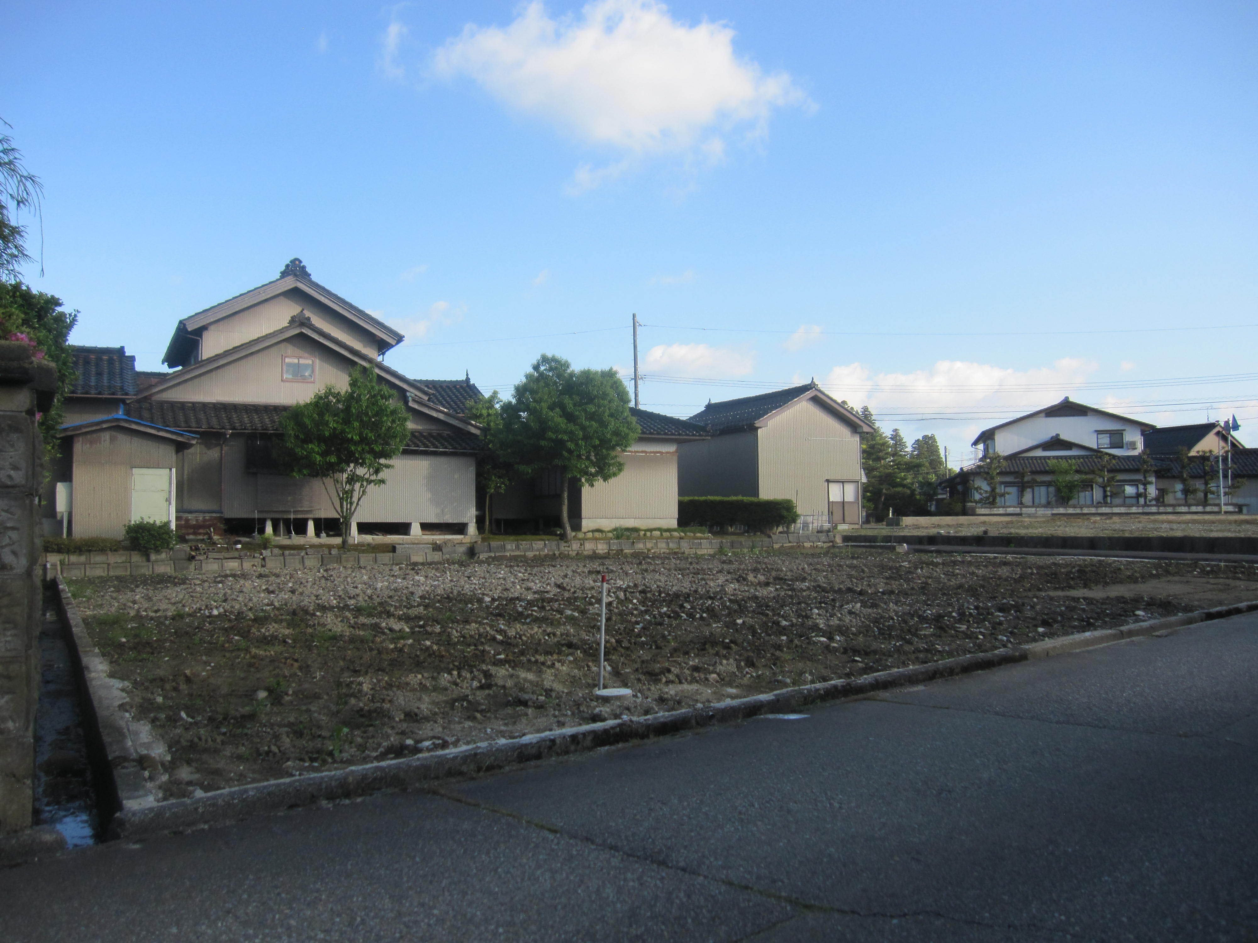 宅地分譲｜新規宅地分譲・不動産買取の株式会社LIFTリアル